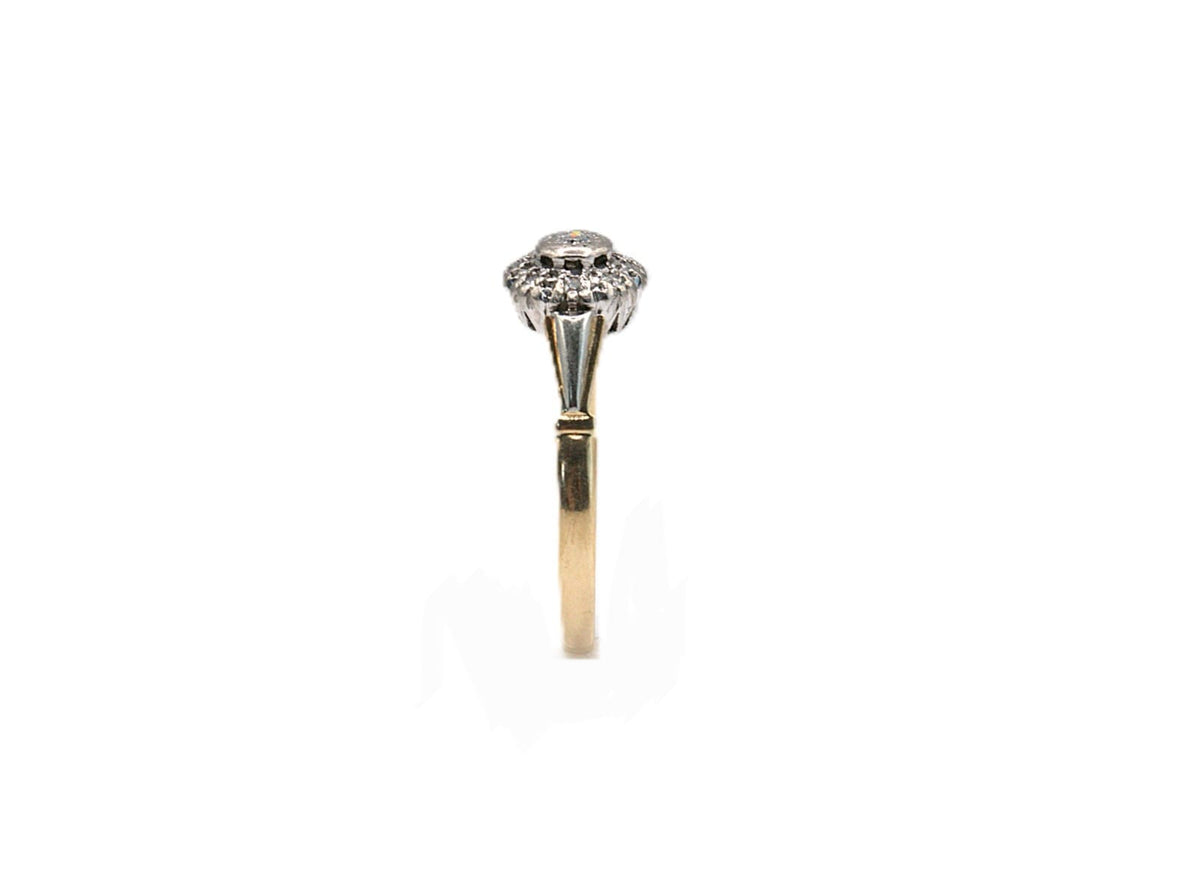 Diamond Cluster Ring – 18 Carat Yellow Gold – Size O