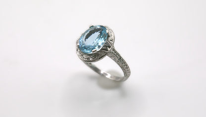Aquamarine Oval Solitaire Ring