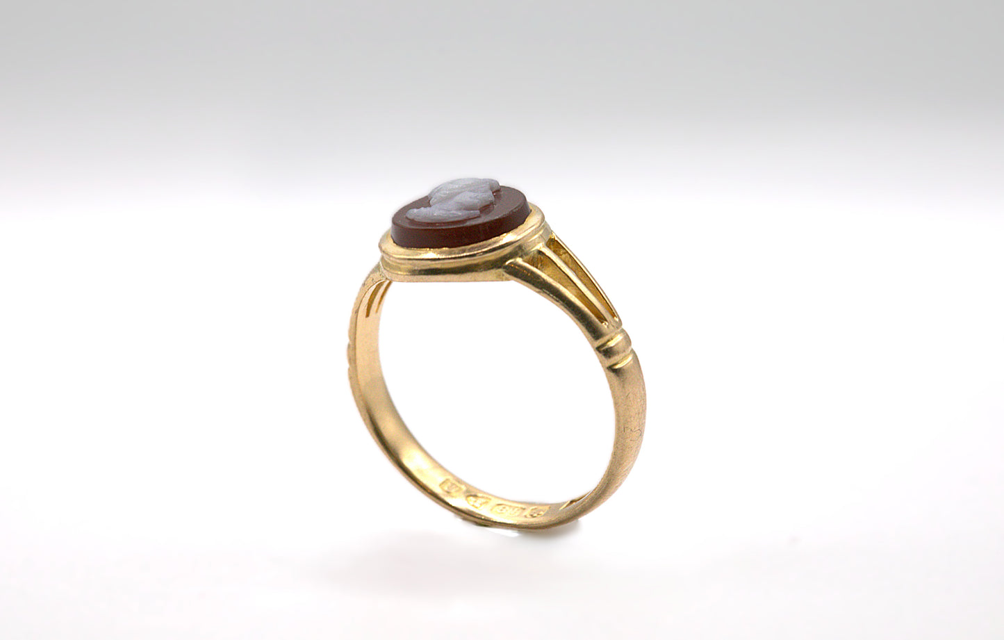 Cabochon Garnet Ring