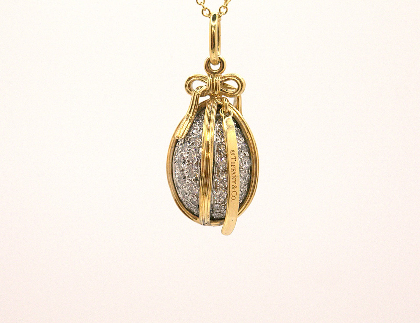Tiffany & Co Jean Schlumberger Egg Charm 18ct Gold With Chain