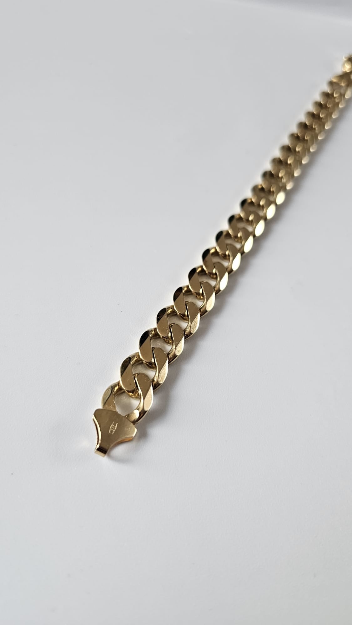 Curb Bracelet 9ct Yellow Gold