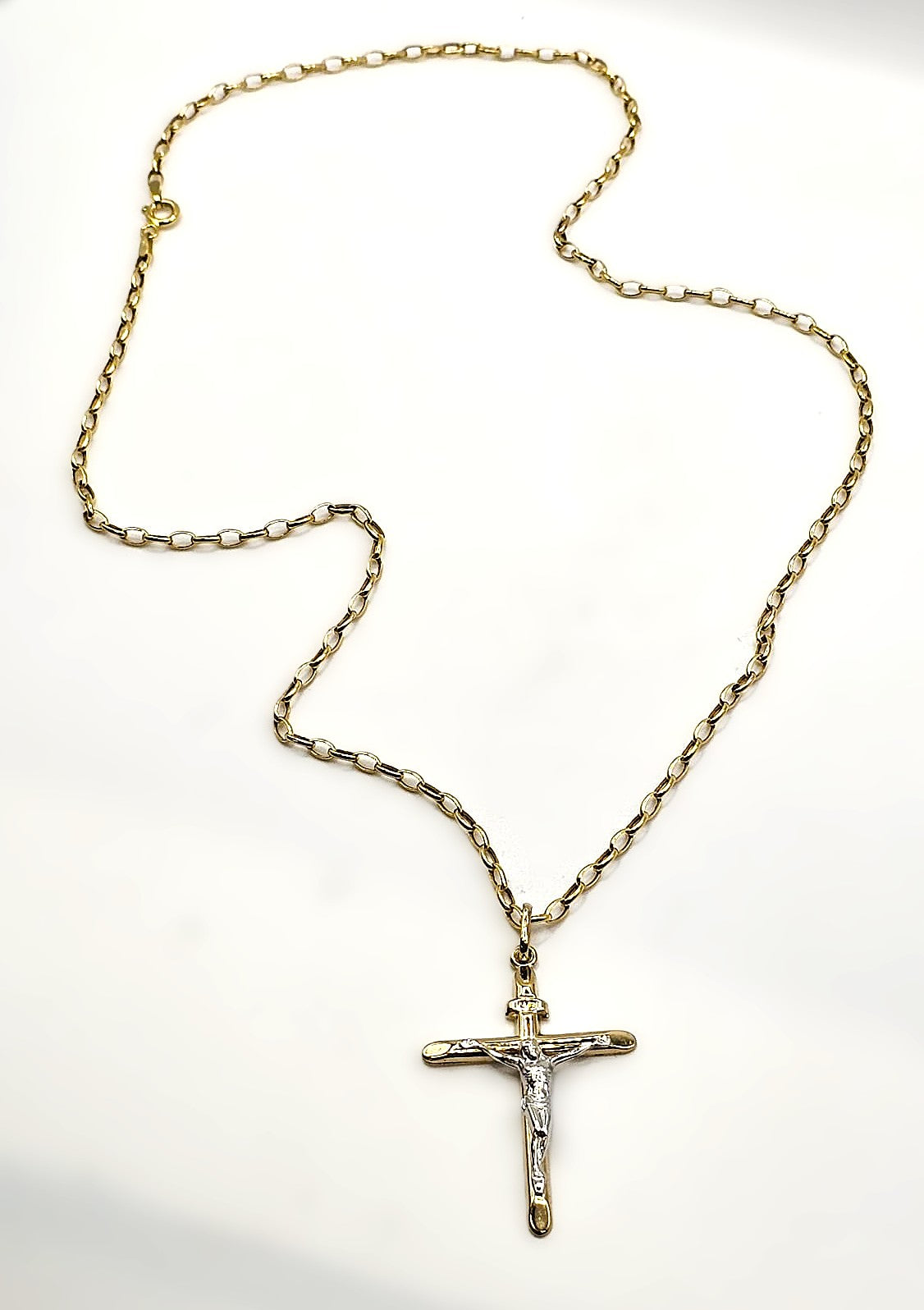 Crucifix Pendant with Belcher Chain