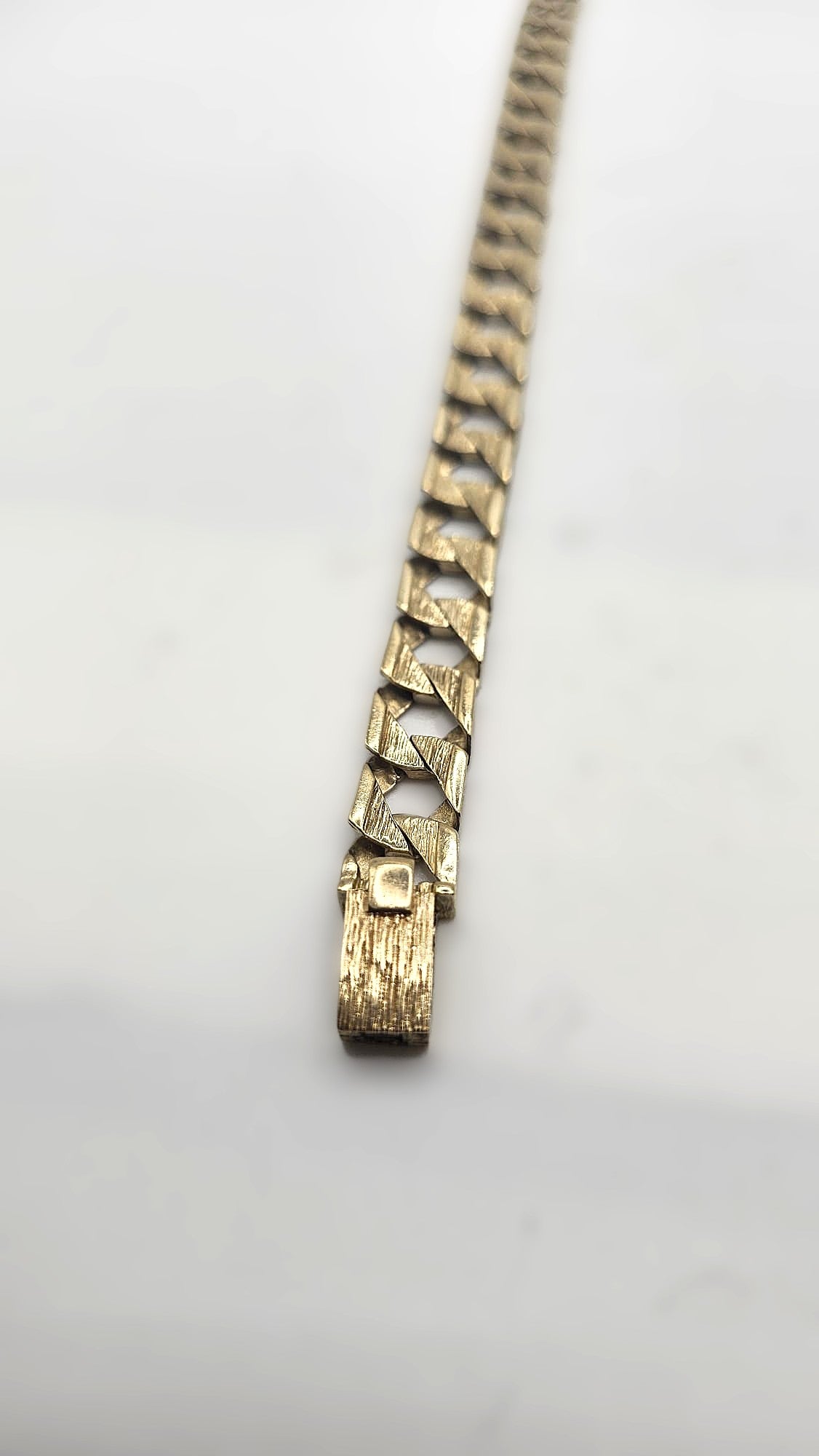 Curb Bracelet - 9ct Gold