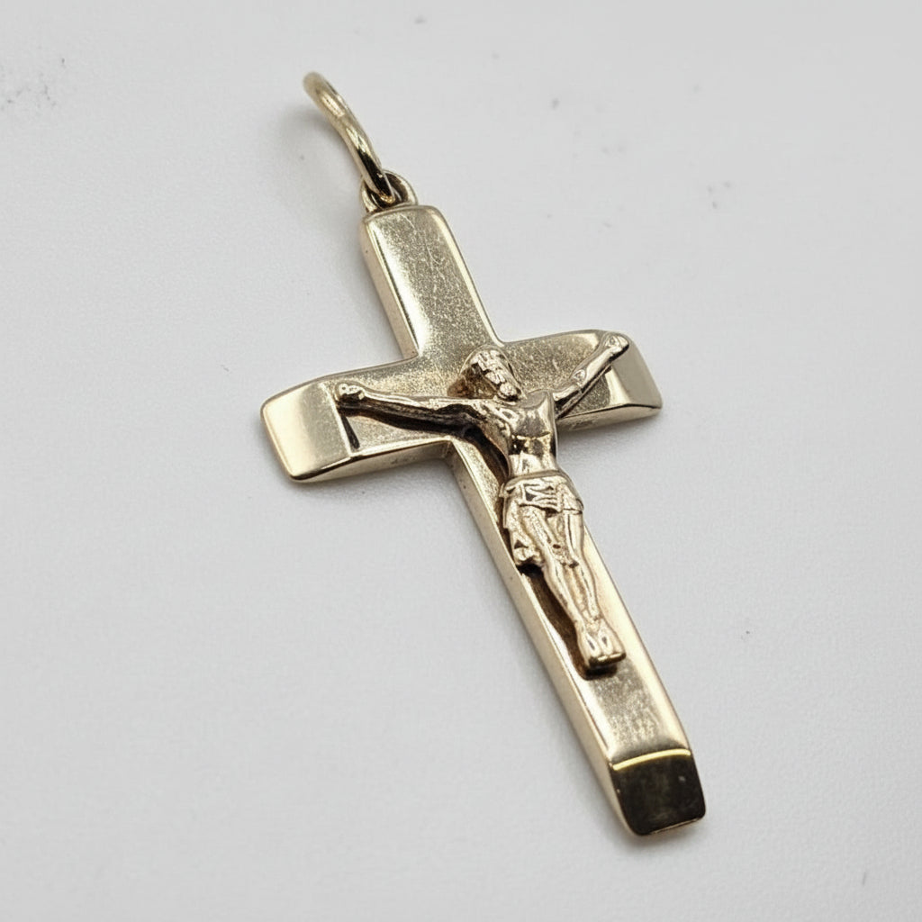 Crucifix Pendant - 9ct Gold