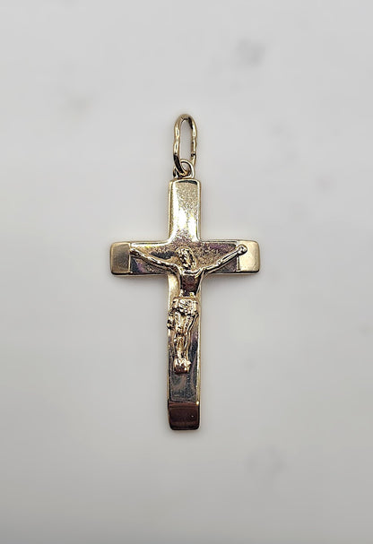 Crucifix Pendant - 9ct Gold