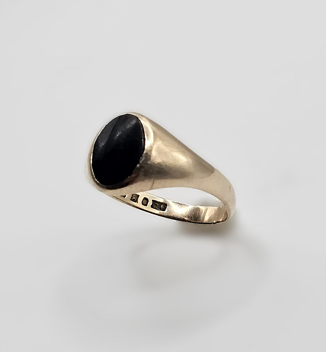 Signet Ring - 9ct Gold -  W 1/2