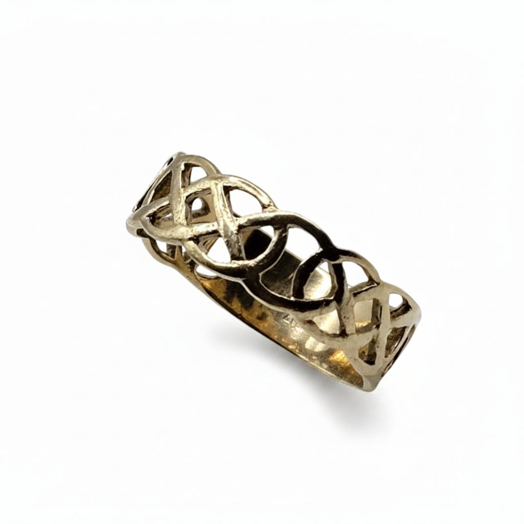 Celtic Knot Ring - 9ct Gold - Size V1/2