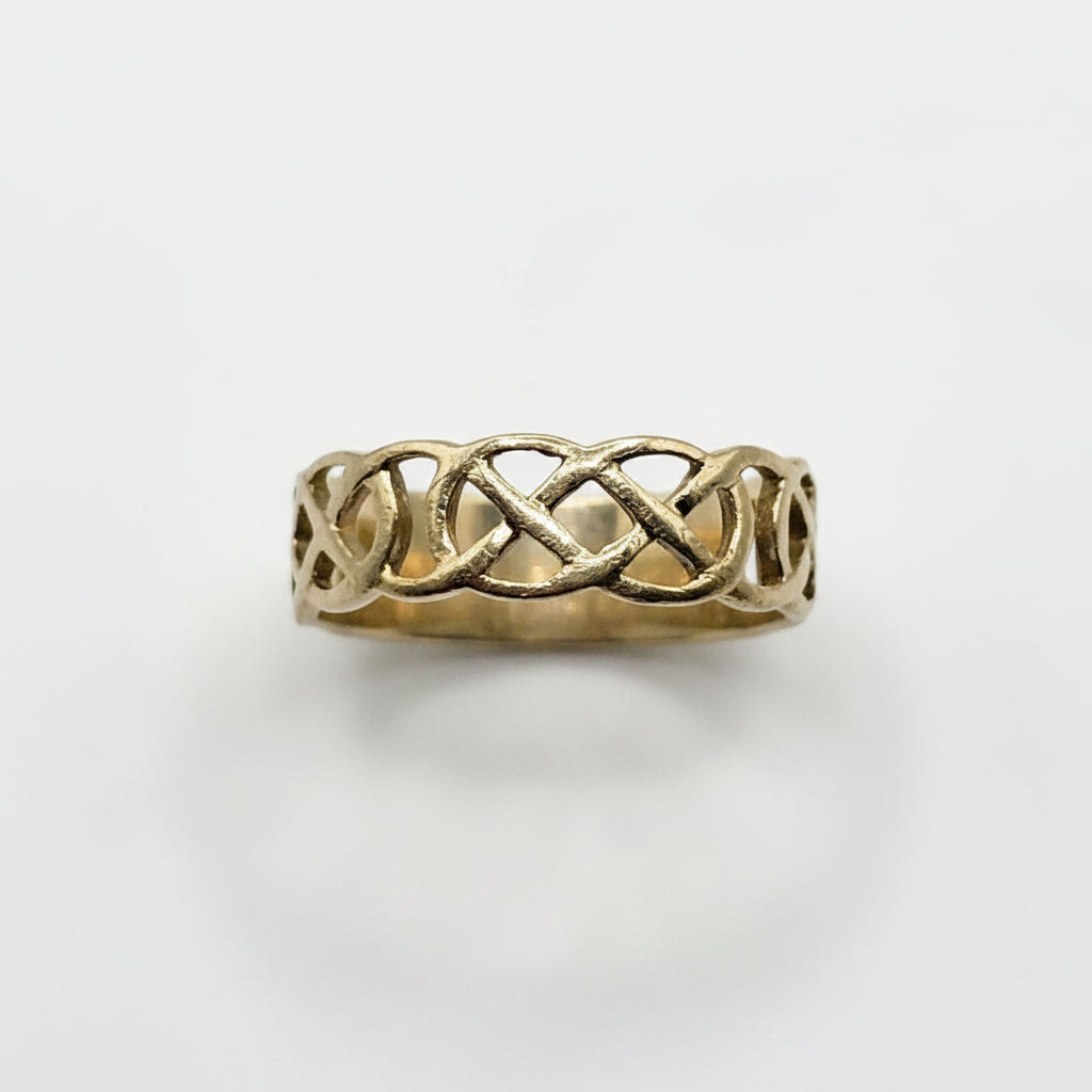 Celtic Knot Ring - 9ct Gold - Size V1/2